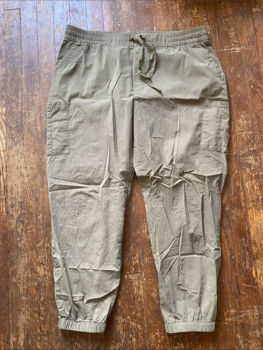 Old Navy Olive Green Women's Cargo Jogger Pants